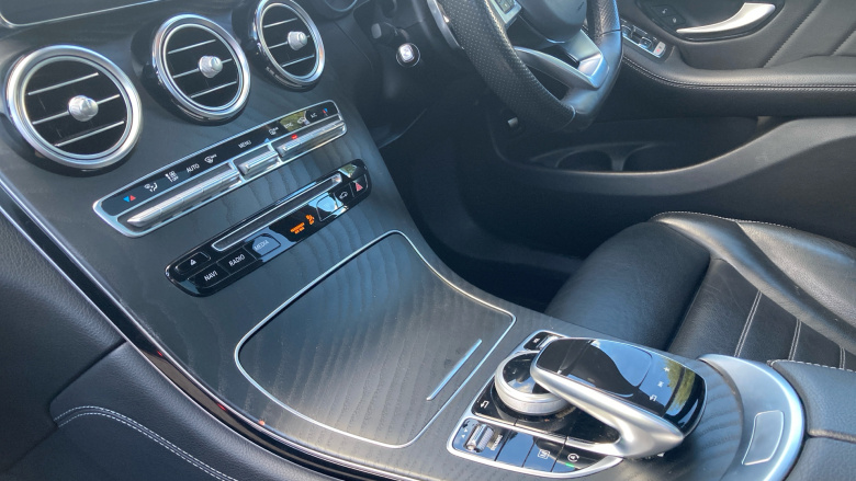 Mercedes-Benz GLC 250 4Matic AMG Line Premium Plus 5dr 9G-Tronic Petrol Estate